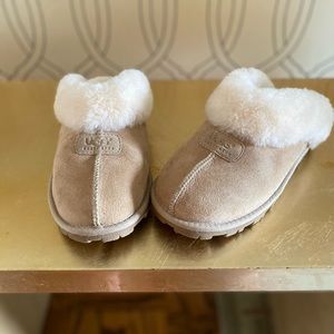 Like new Ugg slippers